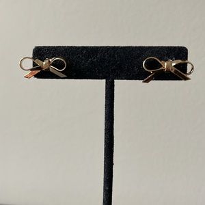 Bow Post back earnings